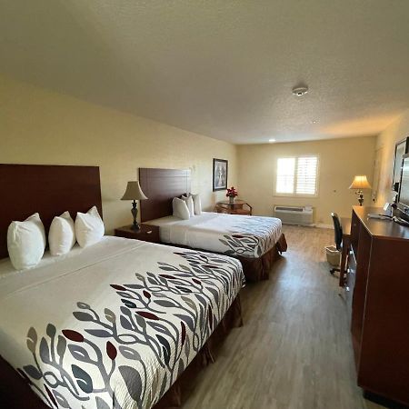 Kenedy Inn And Suites Ngoại thất bức ảnh