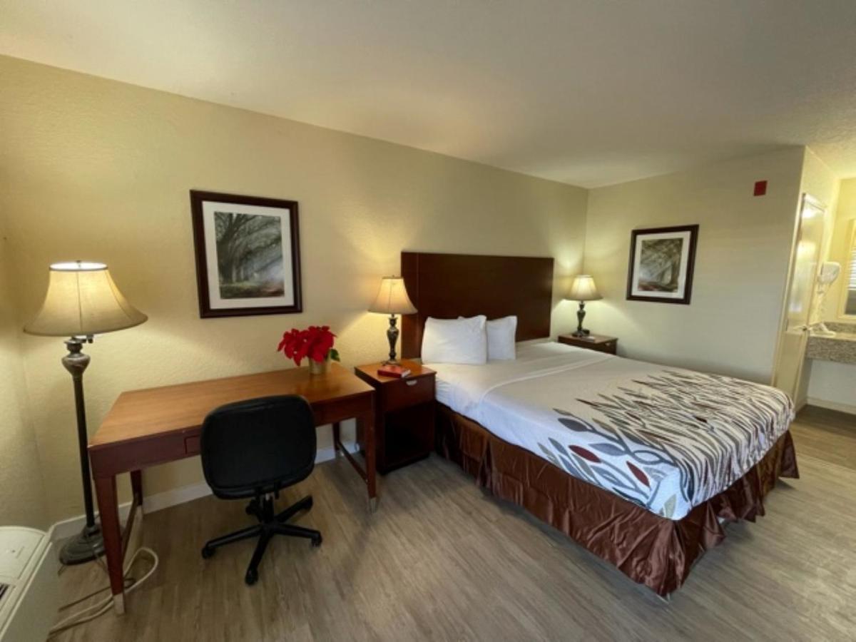 Kenedy Inn And Suites Ngoại thất bức ảnh