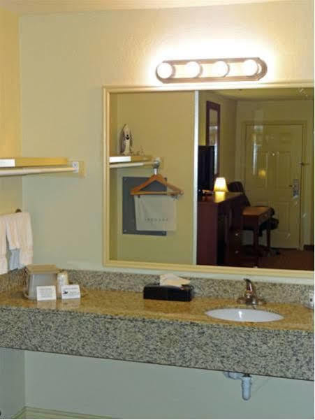 Kenedy Inn And Suites Ngoại thất bức ảnh
